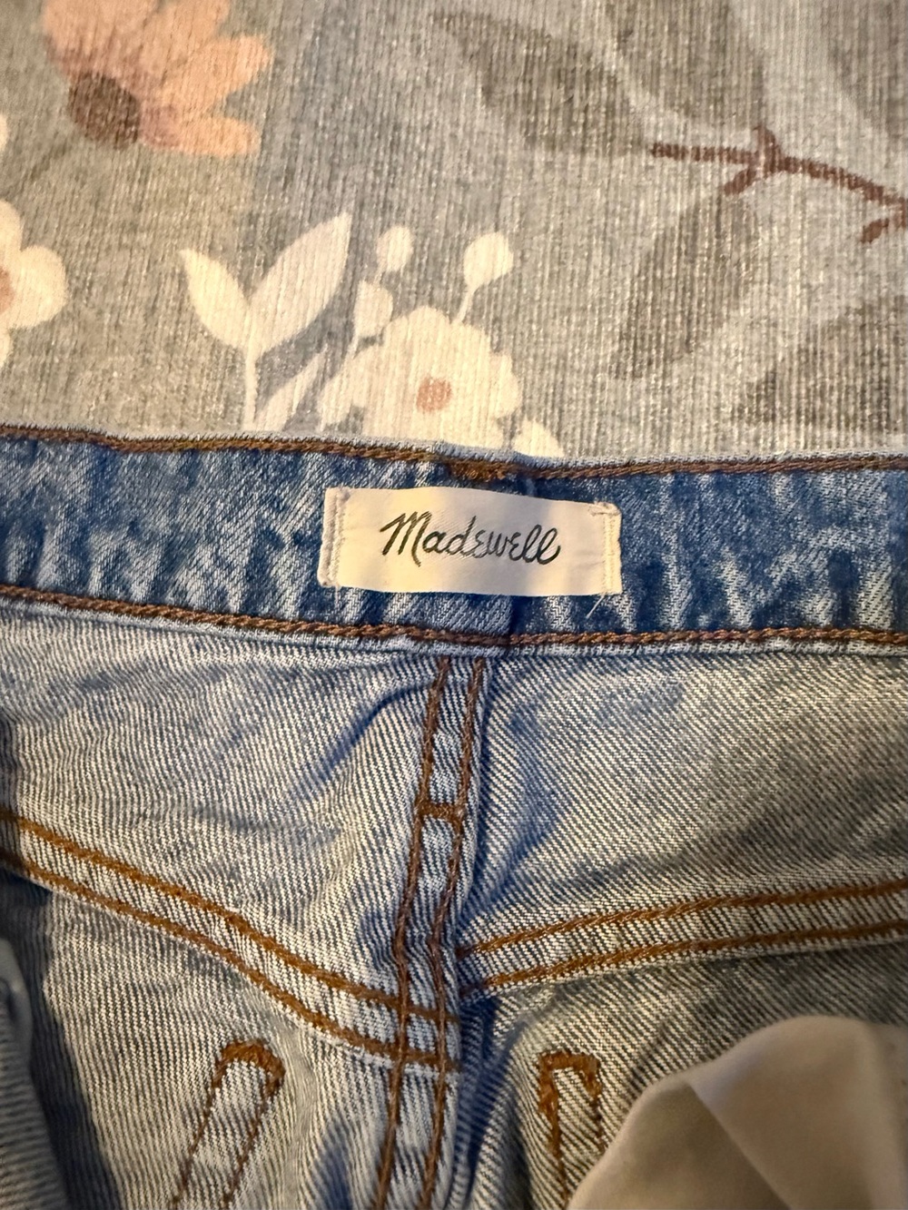 Madewell Women's Light Blue Straight-Leg Jeans - Picture 4 of 5